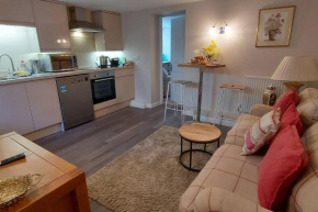 Smart Apartment in Cheltenham Town Centre